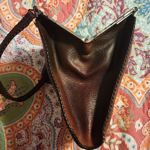 Antique Turnlog Tooled Leather Handbag - Picture 5 of 14